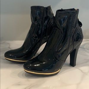 Tory Burch 6M Booties